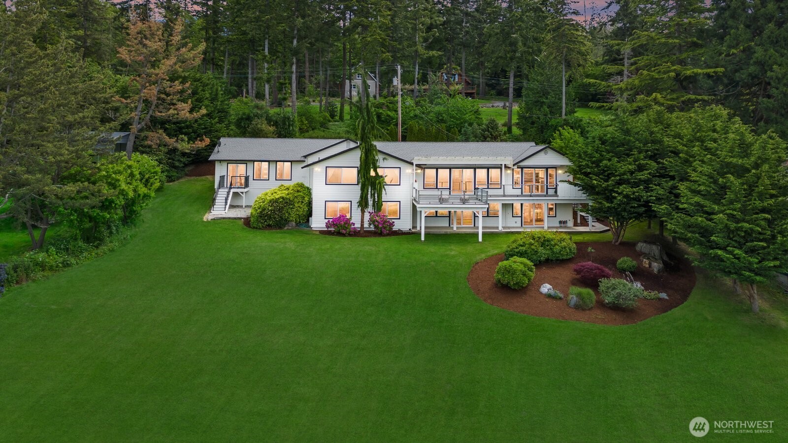 19810 Soundview Drive NW Stanwood WA 98292