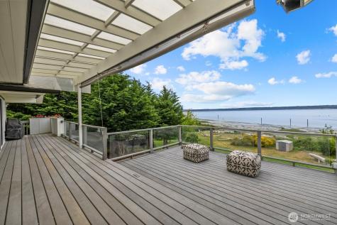 19810 Soundview Drive NW Stanwood WA 98292