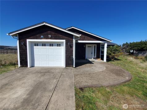 901 344th Street Ocean Park WA 98640