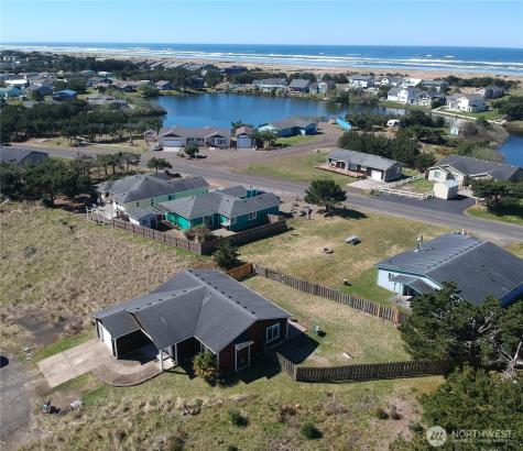 901 344th Street Ocean Park WA 98640