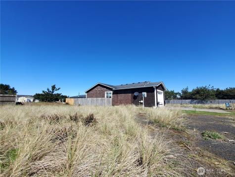 901 344th Street Ocean Park WA 98640