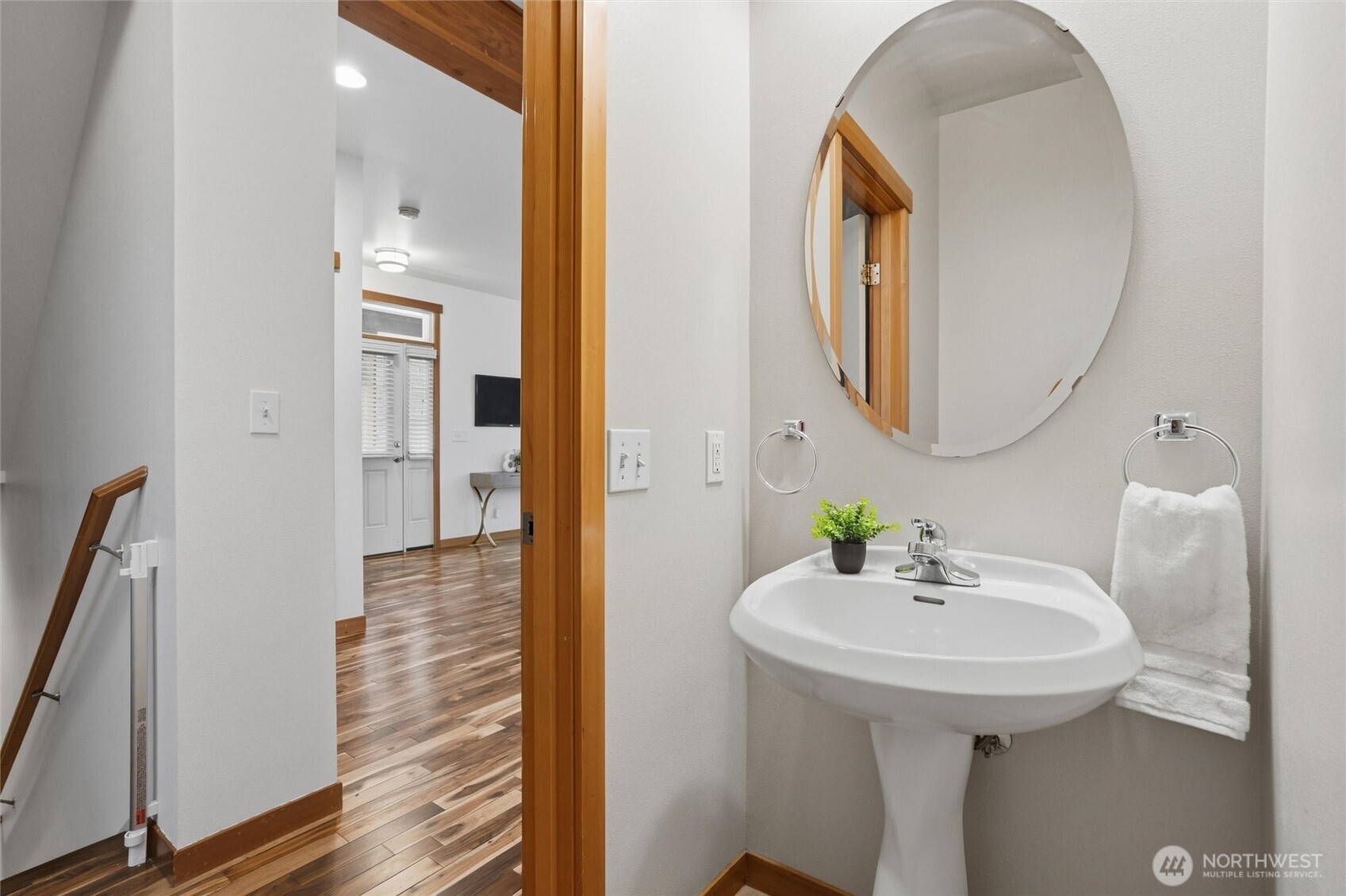 6604 198th Place SW Lynnwood WA 98036