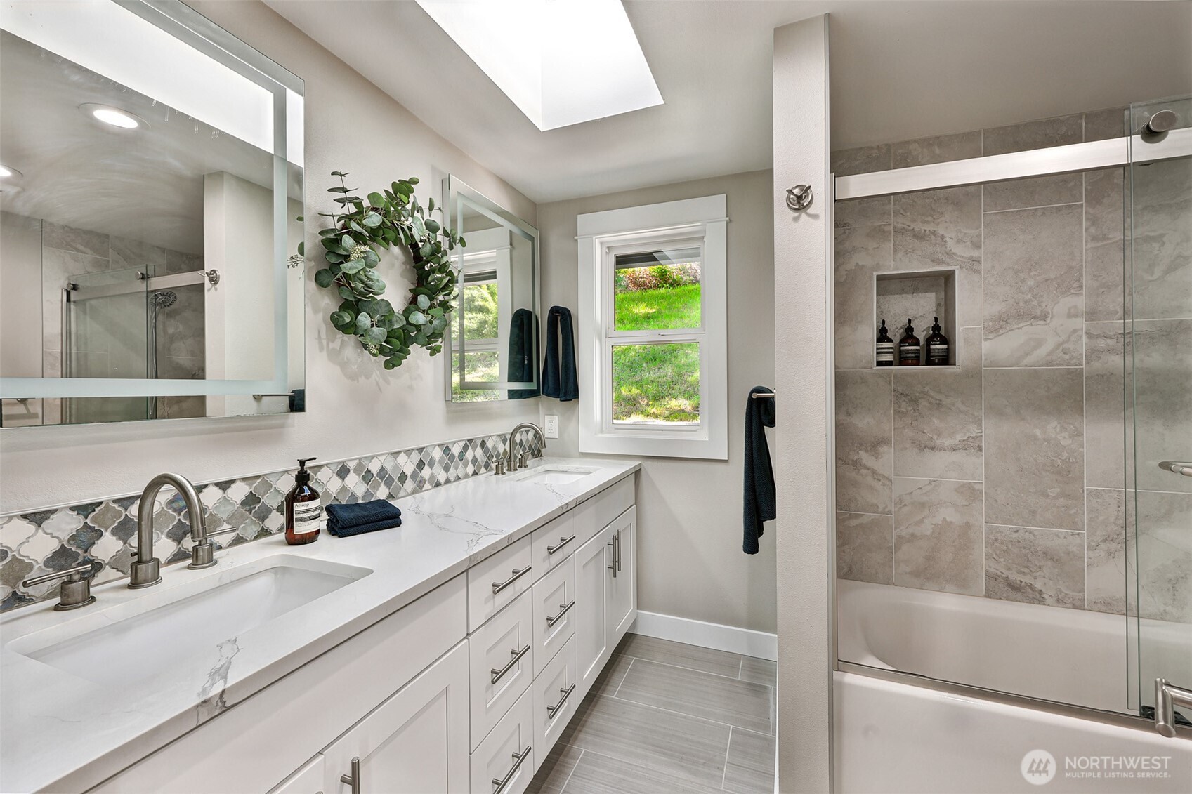 14208 Glen Acres Road SW Vashon WA 98070