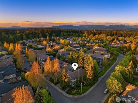1032 272nd Place SE Sammamish WA 98075
