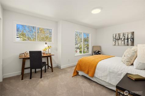 1032 272nd Place SE Sammamish WA 98075