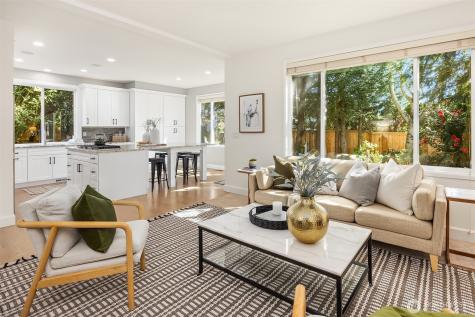 1032 272nd Place SE Sammamish WA 98075