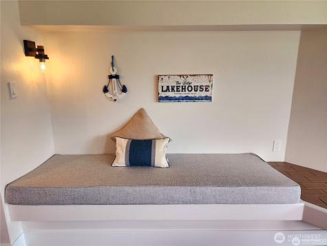 1 Lodge 614-q Manson WA 98831