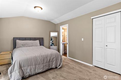43622 228th Avenue SE Enumclaw WA 98022