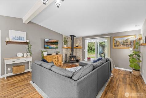 22814 283rd Avenue SE Maple Valley WA 98038