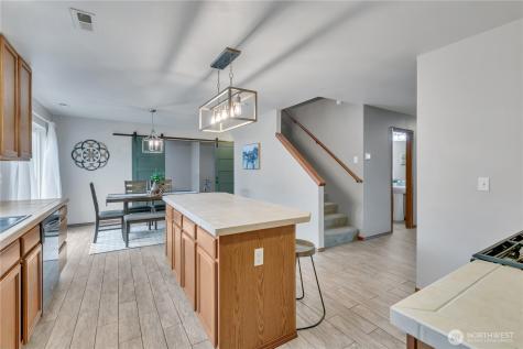 29749 216th Place SE Kent WA 98042