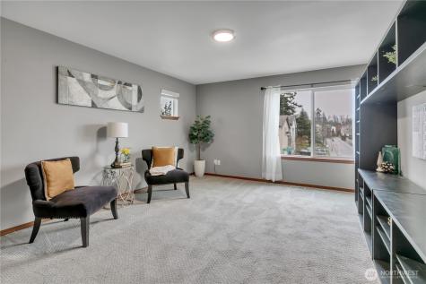 29749 216th Place SE Kent WA 98042