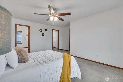 29749 216th Place SE Kent WA 98042