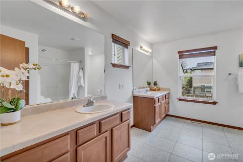 29749 216th Place SE Kent WA 98042