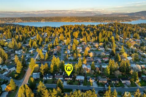 24 158th Place SE Bellevue WA 98008