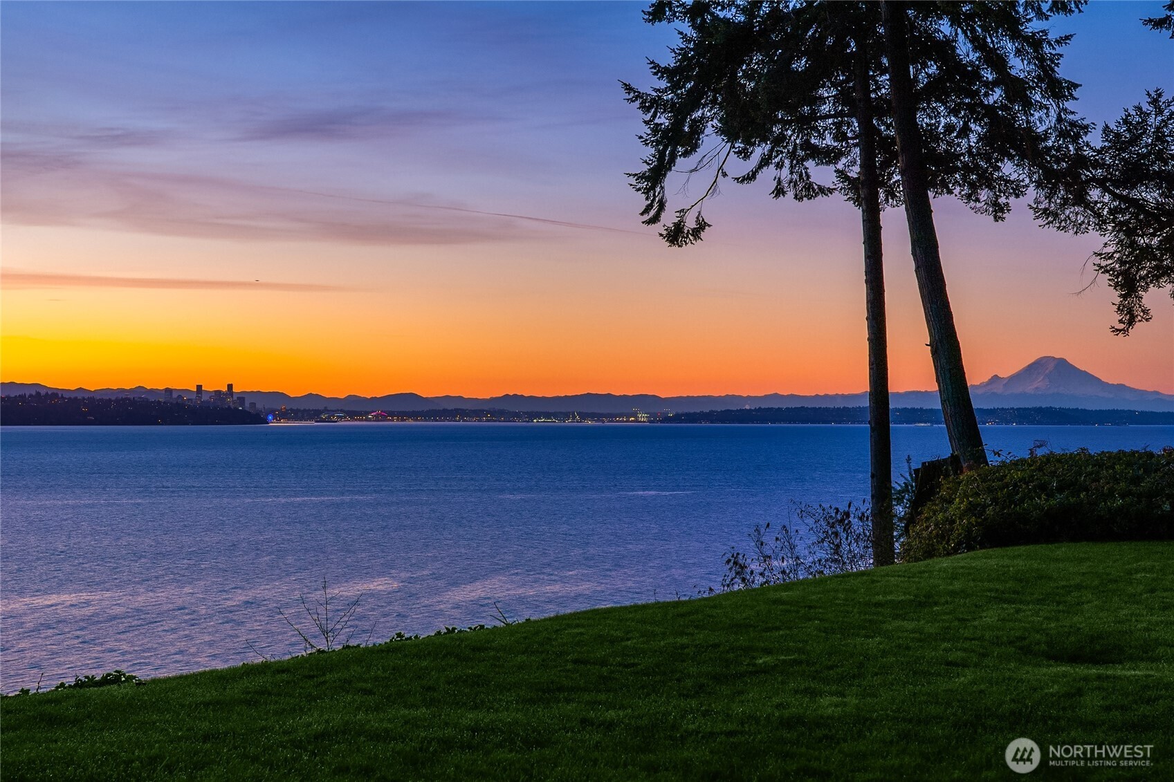 12960 Sunrise Drive NE Bainbridge Island WA 98110