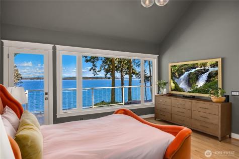 12960 Sunrise Drive NE Bainbridge Island WA 98110