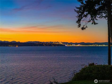 12960 Sunrise Drive NE Bainbridge Island WA 98110