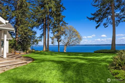 12960 Sunrise Drive NE Bainbridge Island WA 98110