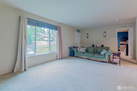 6705 NE Prospect Street Suquamish WA 98392