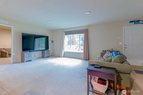6705 NE Prospect Street Suquamish WA 98392