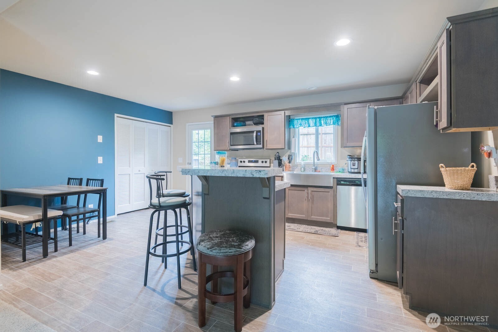6705 NE Prospect Street Suquamish WA 98392