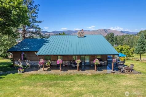 54 Wilson Road Winthrop WA 98862