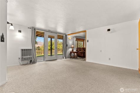 54 Wilson Road Winthrop WA 98862