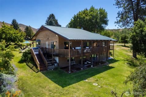 54 Wilson Road Winthrop WA 98862
