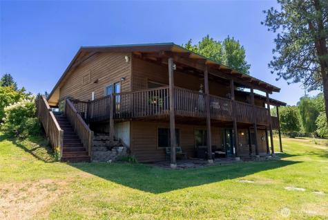 54 Wilson Road Winthrop WA 98862