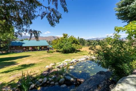 54 Wilson Road Winthrop WA 98862