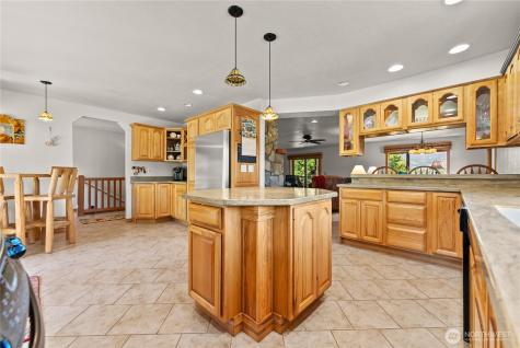 54 Wilson Road Winthrop WA 98862