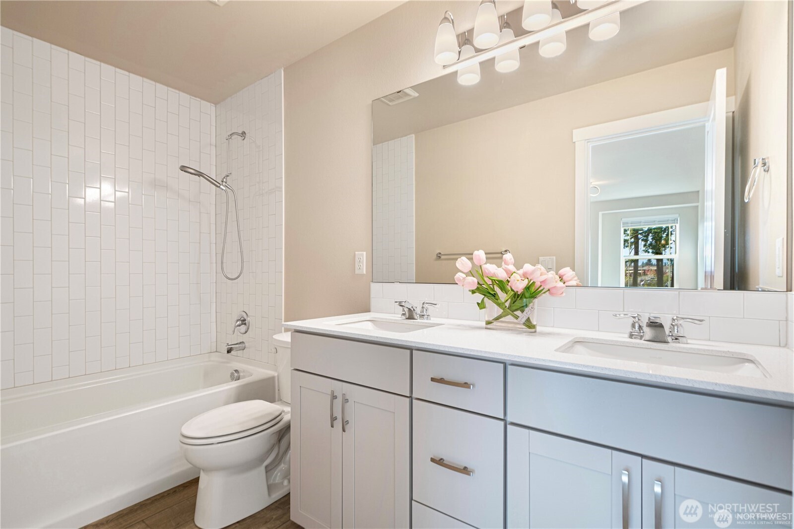 23827 SE 115th Place SE Kent WA 98031