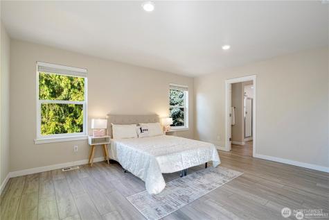 23827 SE 115th Place SE Kent WA 98031