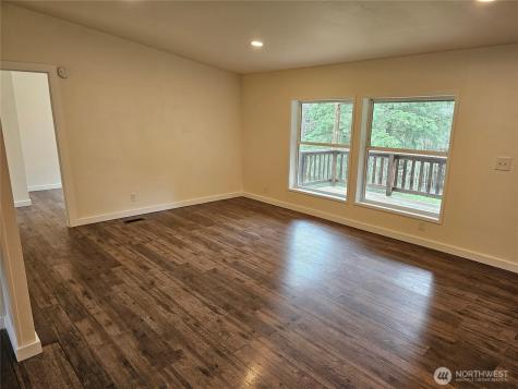 190 Tamaracks Drive Onalaska WA 98570