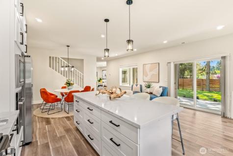 19528 22nd Avenue SE Bothell WA 98012