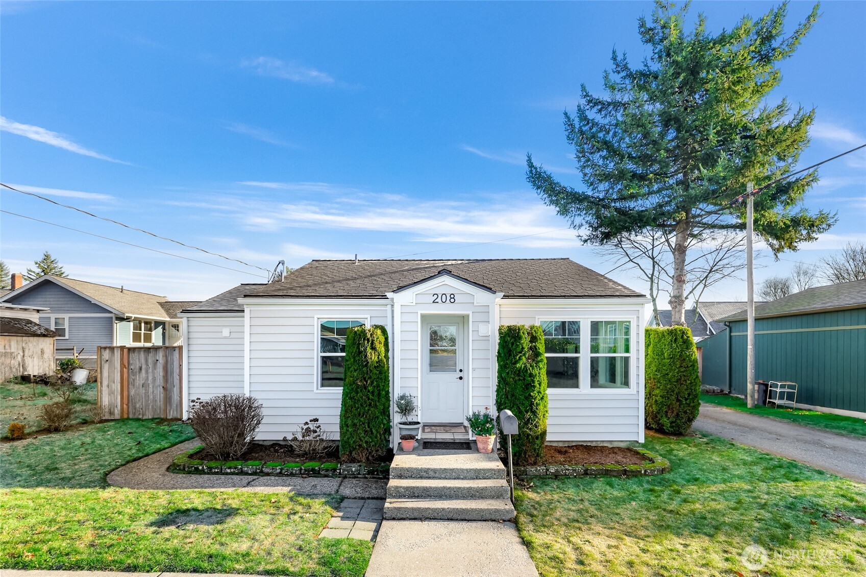208 9th Street Lynden WA 98264