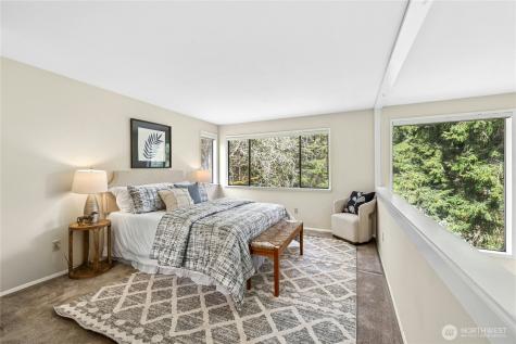 11649 NE Sunset Loop Bainbridge Island WA 98110