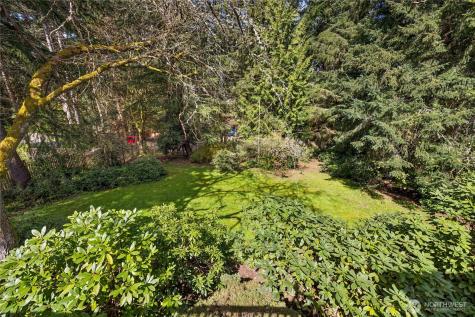 11649 NE Sunset Loop Bainbridge Island WA 98110