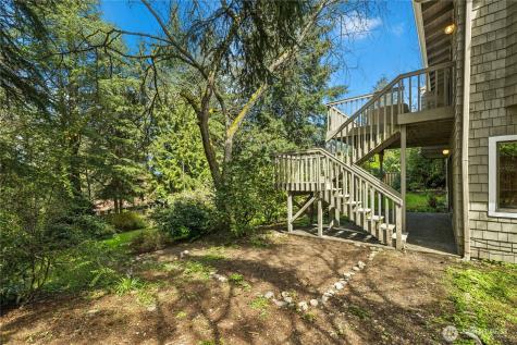 11649 NE Sunset Loop Bainbridge Island WA 98110