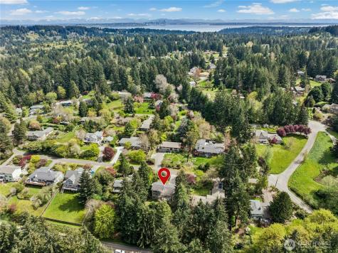 11649 NE Sunset Loop Bainbridge Island WA 98110