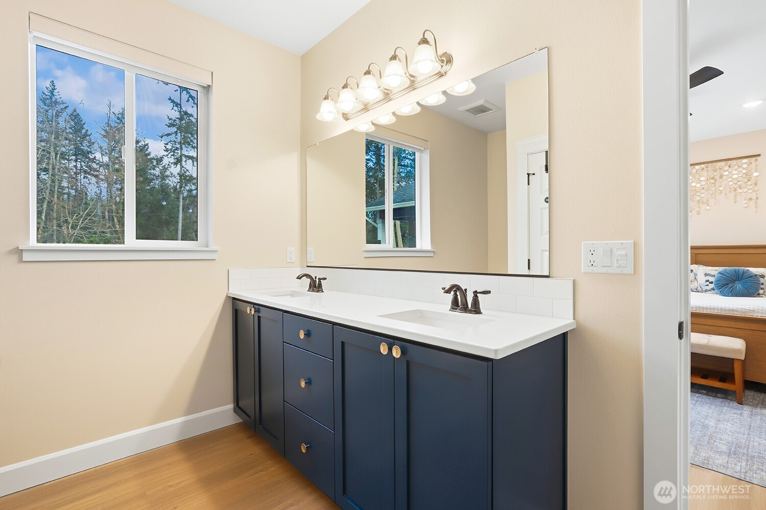3237 Hilberg Clinton WA 98236