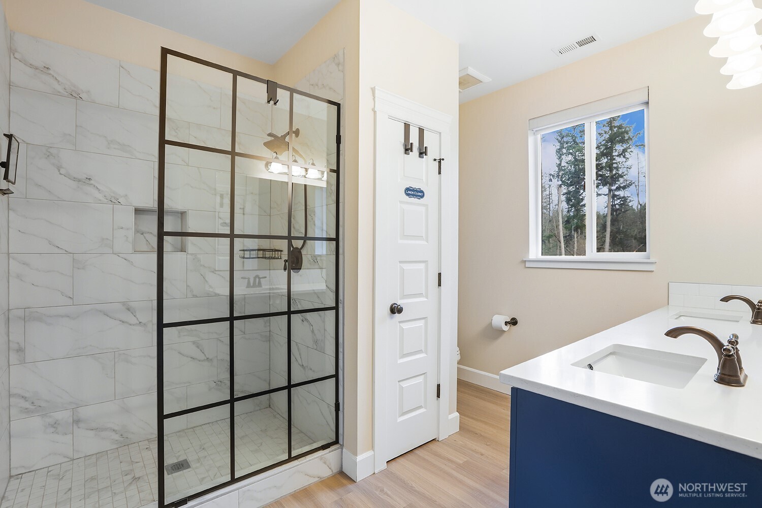 3237 Hilberg Clinton WA 98236