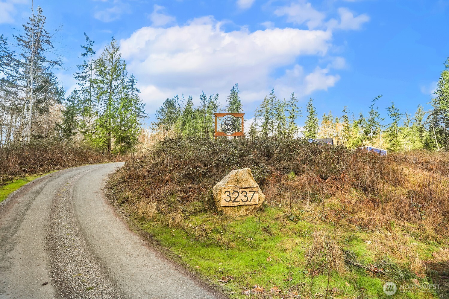 3237 Hilberg Clinton WA 98236