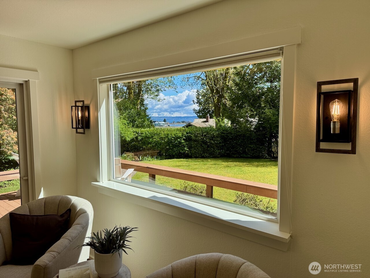 15670 Euclid Avenue NE Bainbridge Island WA 98110