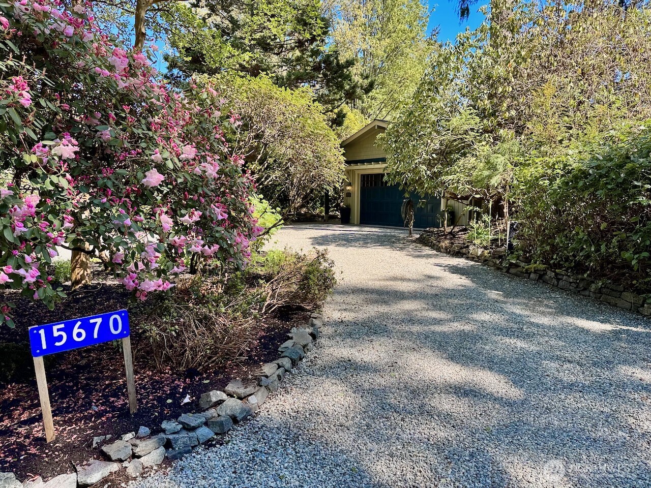 15670 Euclid Avenue NE Bainbridge Island WA 98110