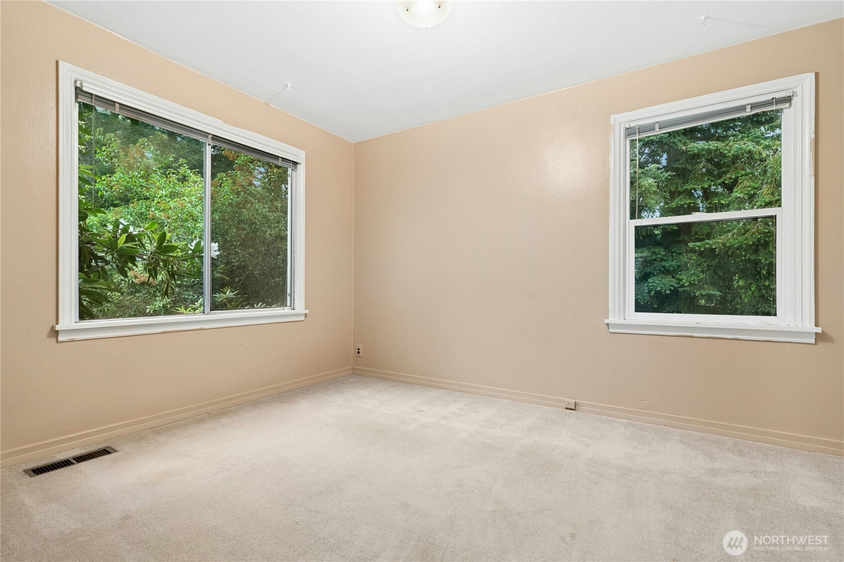11805 SE 196th Street Kent WA 98031