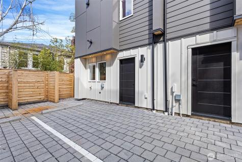 1127 NW 58th Street Seattle WA 98107