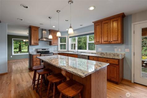 351 Salmon Creek Road Toledo WA 98591
