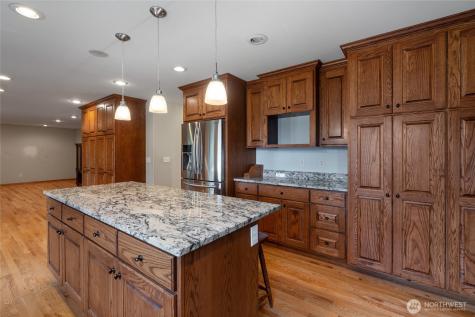 351 Salmon Creek Road Toledo WA 98591