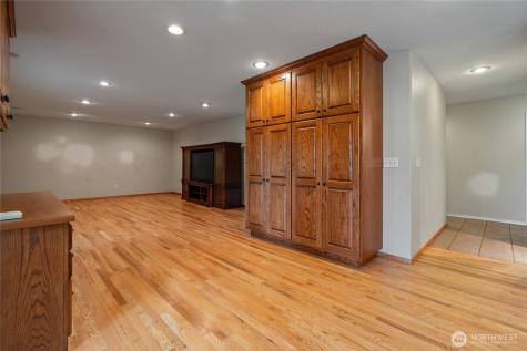 351 Salmon Creek Road Toledo WA 98591
